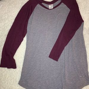 ⬇️Long sleeve Victoria’s Secret ⬆️